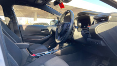 Toyota Corolla 2.0 VVT-i Hybrid Icon Tech 5dr CVT Hybrid Estate